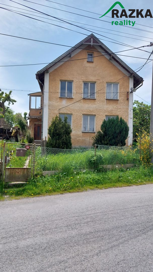 Prodej rodinného domu - Chodský Újezd - titulní obrázek--