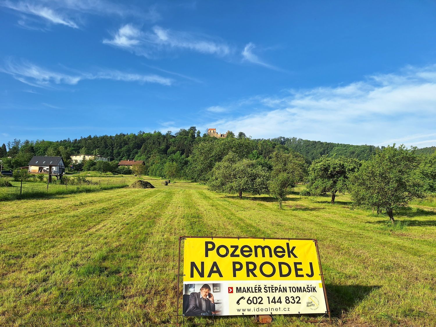Pozemek pro stavbu rodinného domu v Potštejně, okr. RK - titulní obrázek--