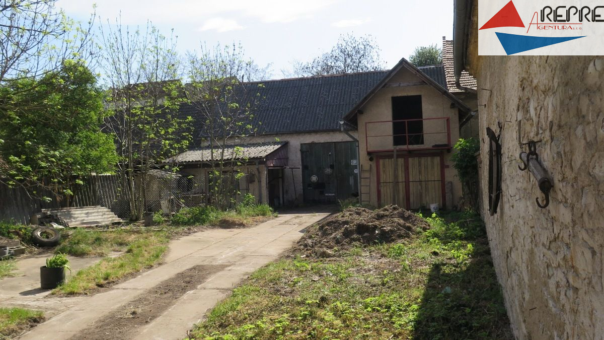 Dolánky - prodej rodinného domu - obrázek č.3