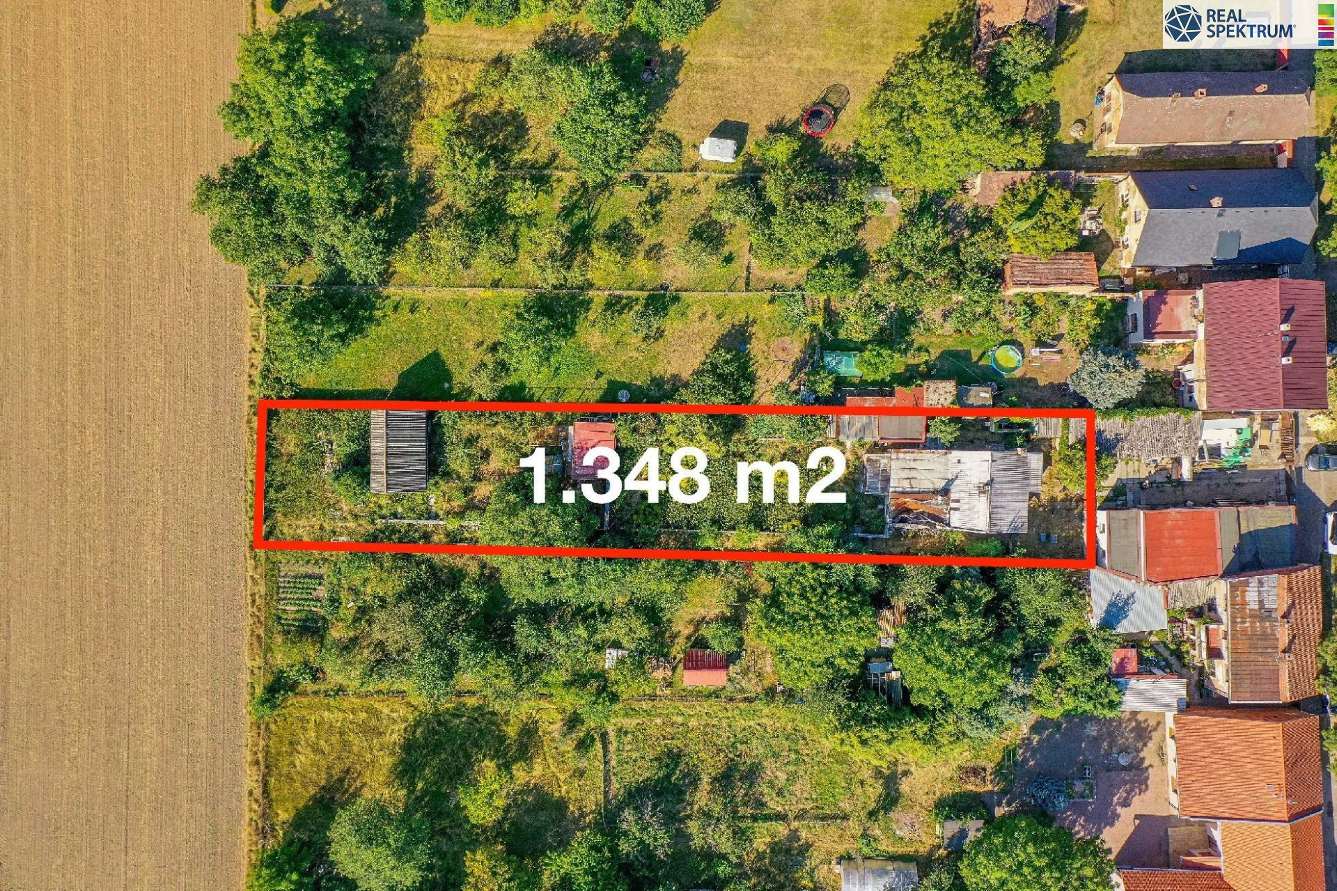 Prodej stavebního pozemku o výměře 1.348 m2, Kukleny, HK - titulní obrázek--