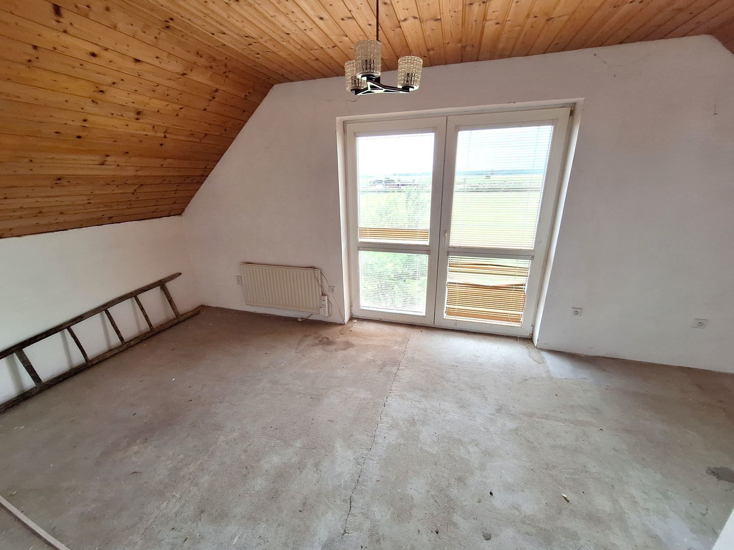 Prodej rozestavěného domu s pozemkem v Trnově - Houdkovicích - obrázek č.15