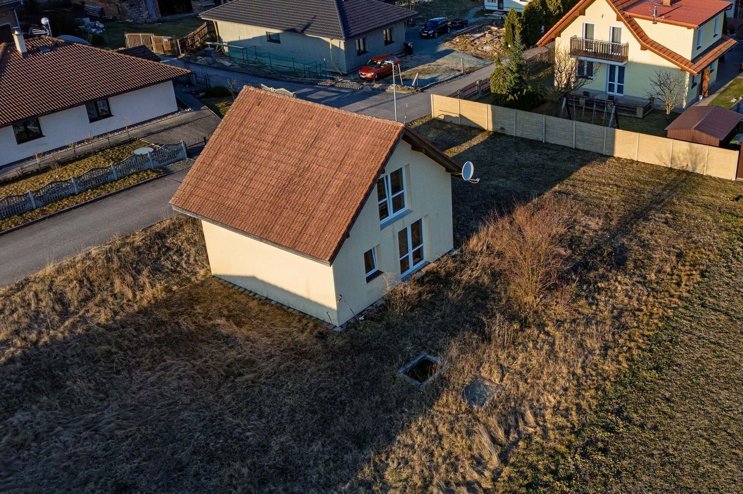 Prodej rozestavěného domu s pozemkem v Trnově - Houdkovicích - obrázek č.20