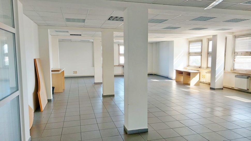 Pronájem kanceláří u Olomouce - titulní obrázek--
