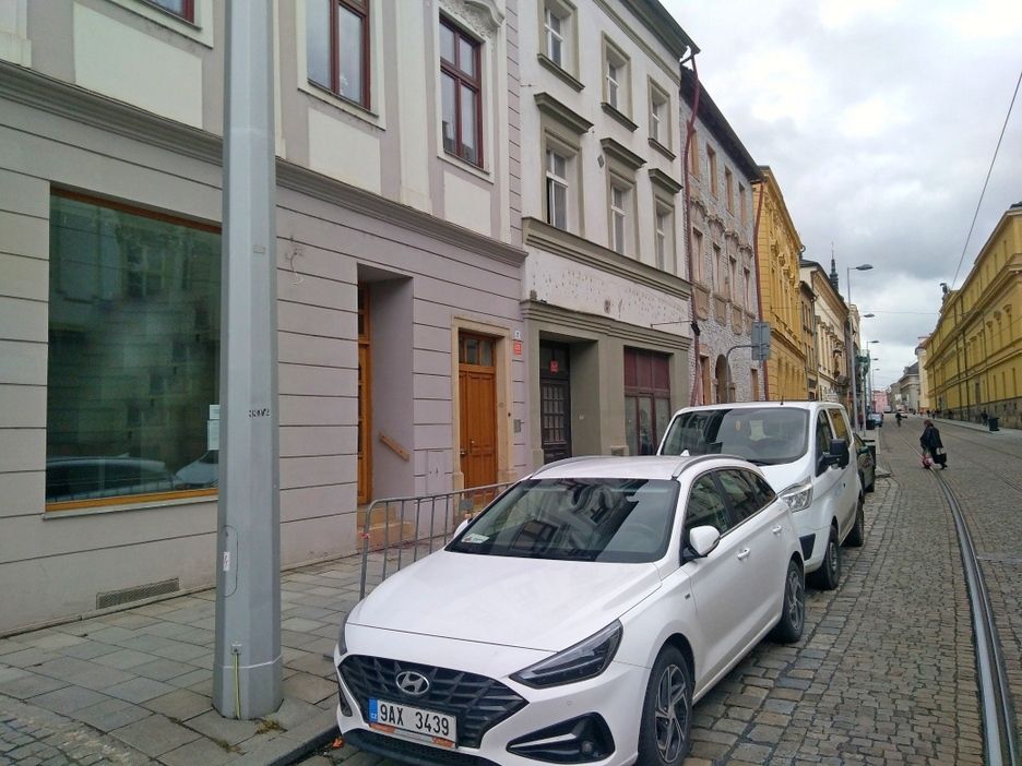 Pronájem obchodních prostor, Olomouc - titulní obrázek--