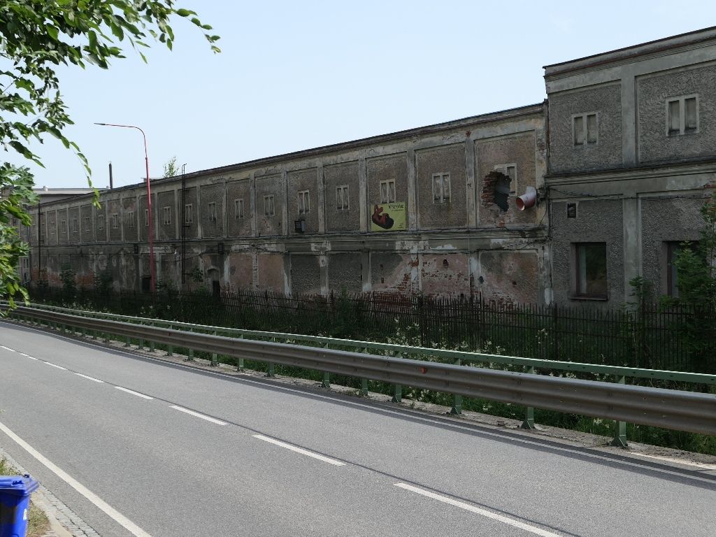 Prodej budov ke skladování v Bukovici, okres Náchod - obrázek č.2