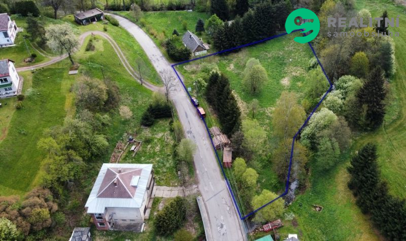 Rovinatá stavební parcela cca 350 m2 s rozlehlou zahradou - obrázek č.10
