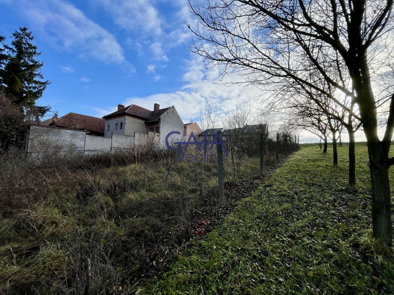 Pozemek s potenciálem pro výstavbu RD - obrázek č.3