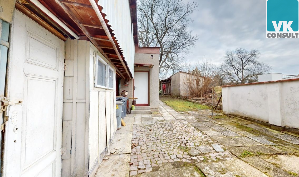 Prodej - rodinný dům se zahradou a 2 garážemi - Litomyšl - obrázek č.18