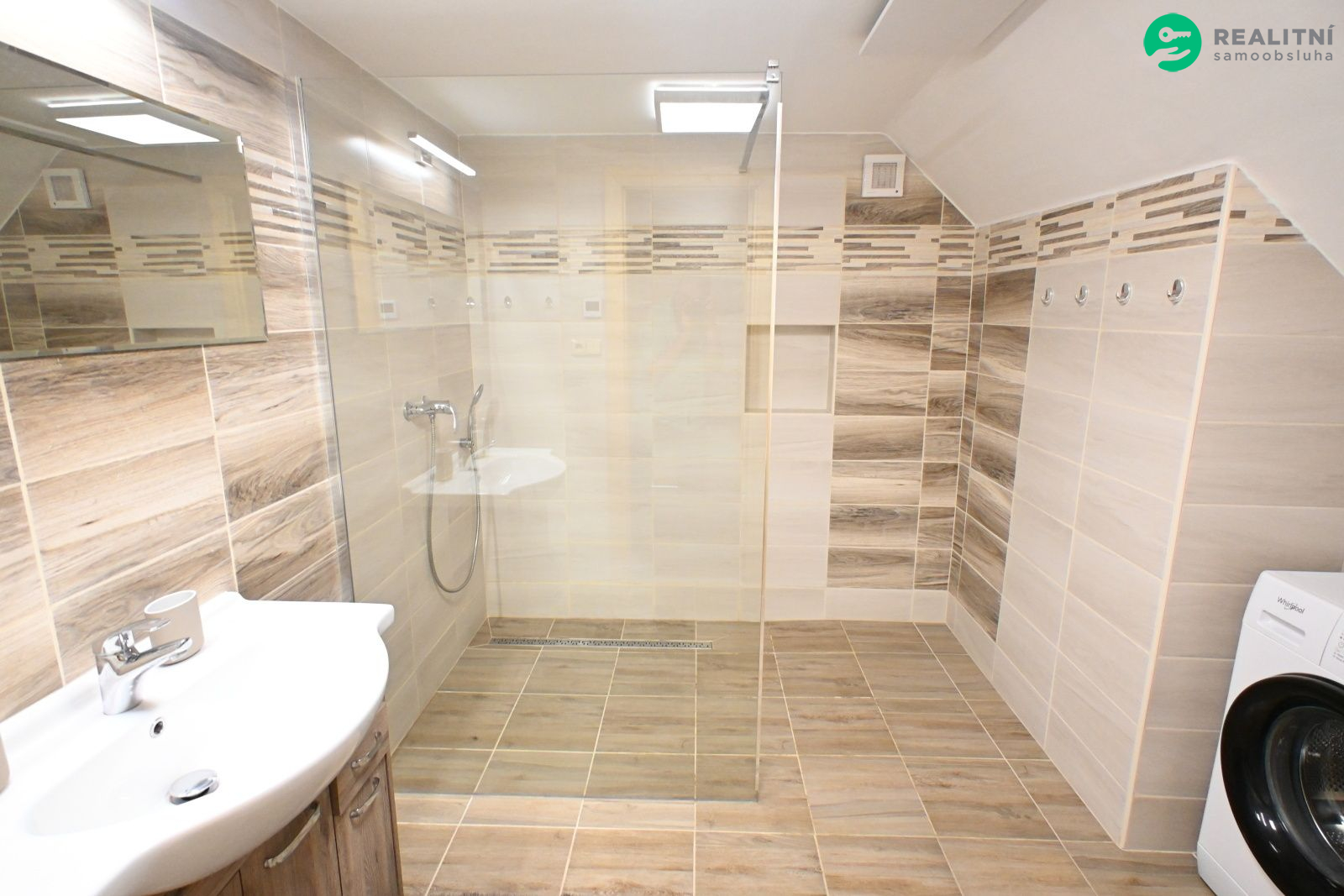 Prodej rodinného domu 142 m2, pozemek 818 m2. - obrázek č.7