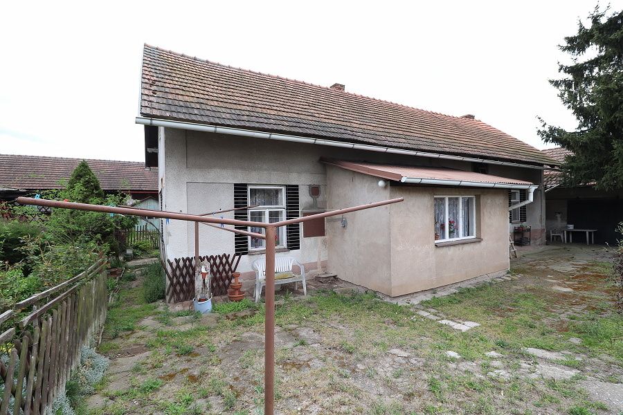 Starší rodinný dům, Roudnice, okr. Hradec Králové - obrázek č.3