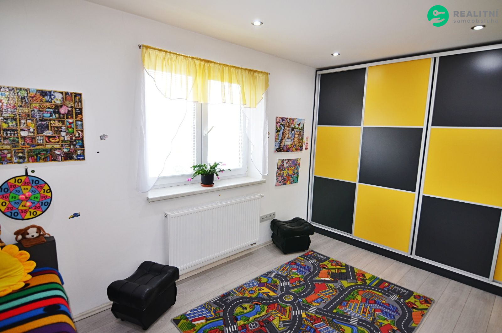 Prodej rodinného domu, 300 m², pozemek 922 m². - obrázek č.24