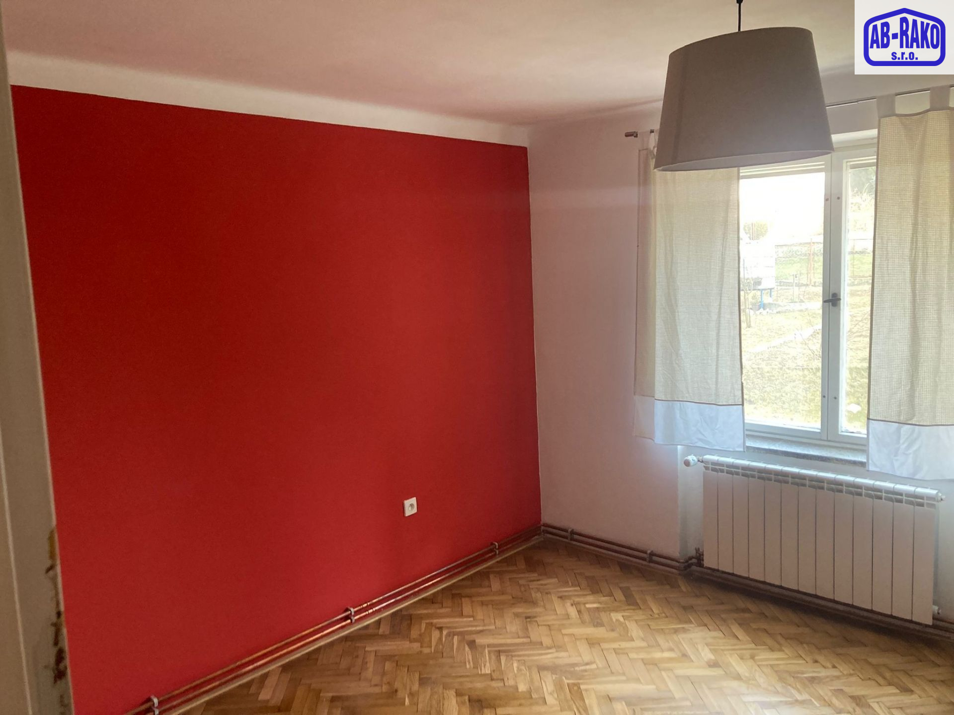 PRONÁJEM bytu 3+1 v přízemí zděného domu Jindř. Hradec - obrázek č.13