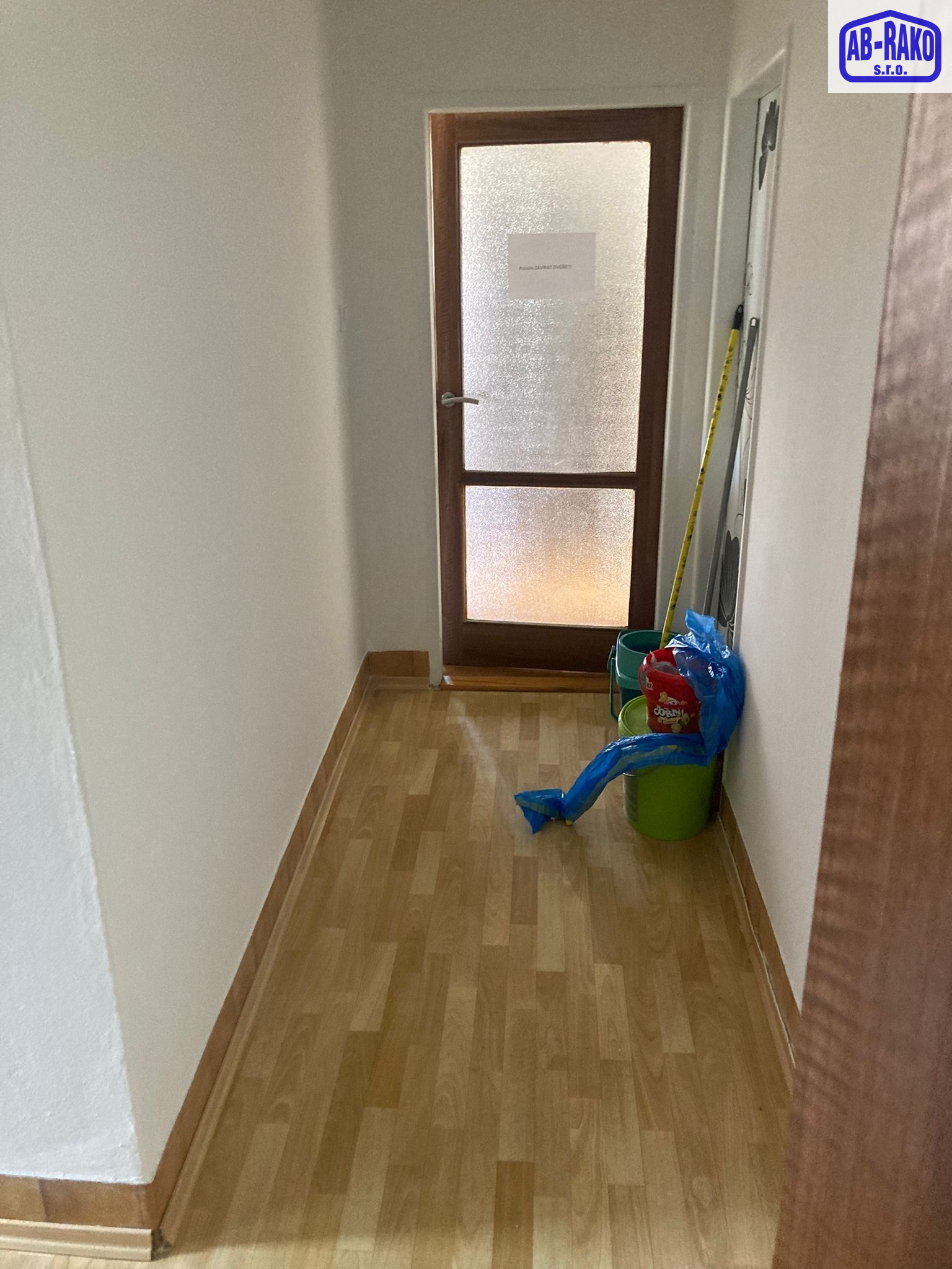 PRONÁJEM bytu 3+1 v přízemí zděného domu Jindř. Hradec - obrázek č.19