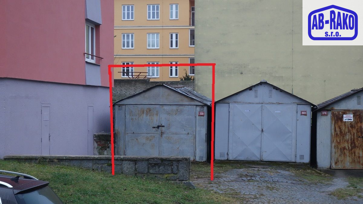 PRONÁJEM bytu 3+1 v přízemí zděného domu Jindř. Hradec - obrázek č.26