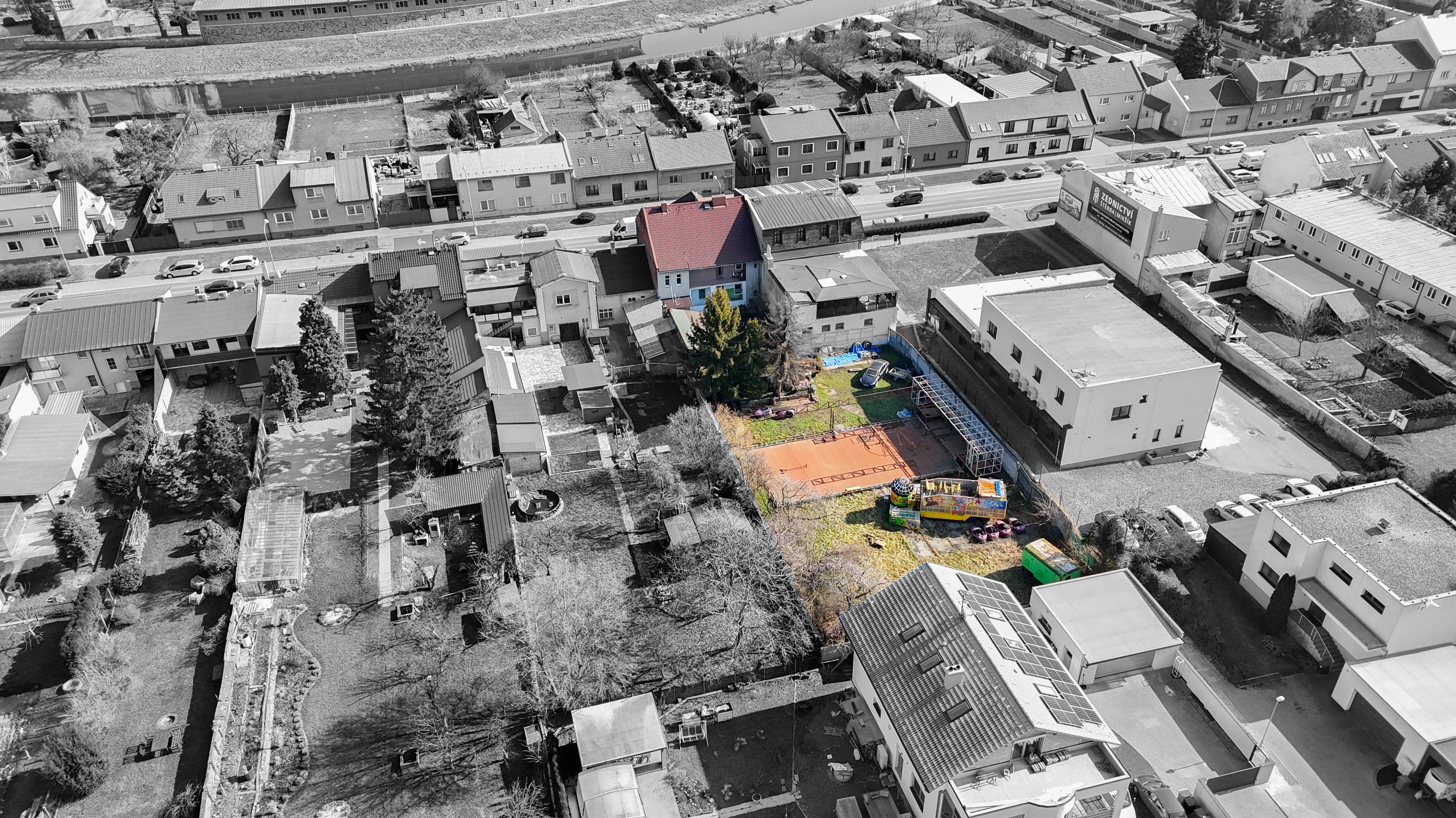 Prodej RD se dvěma byty a velkou zahradou v Olomouci - obrázek č.5