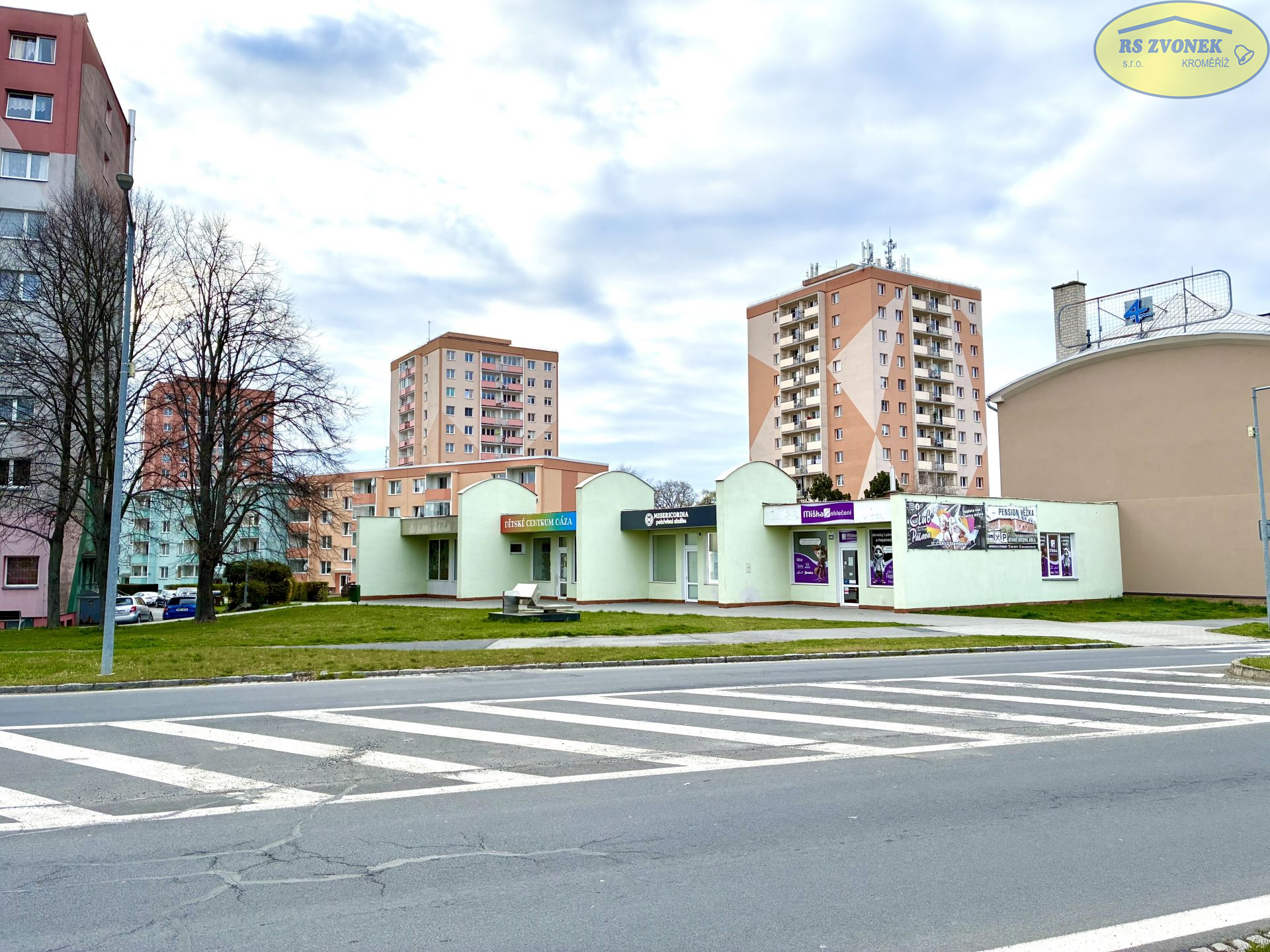 Pr. prodejny, 83 m2, Olomoucká, Šternberk - titulní obrázek--