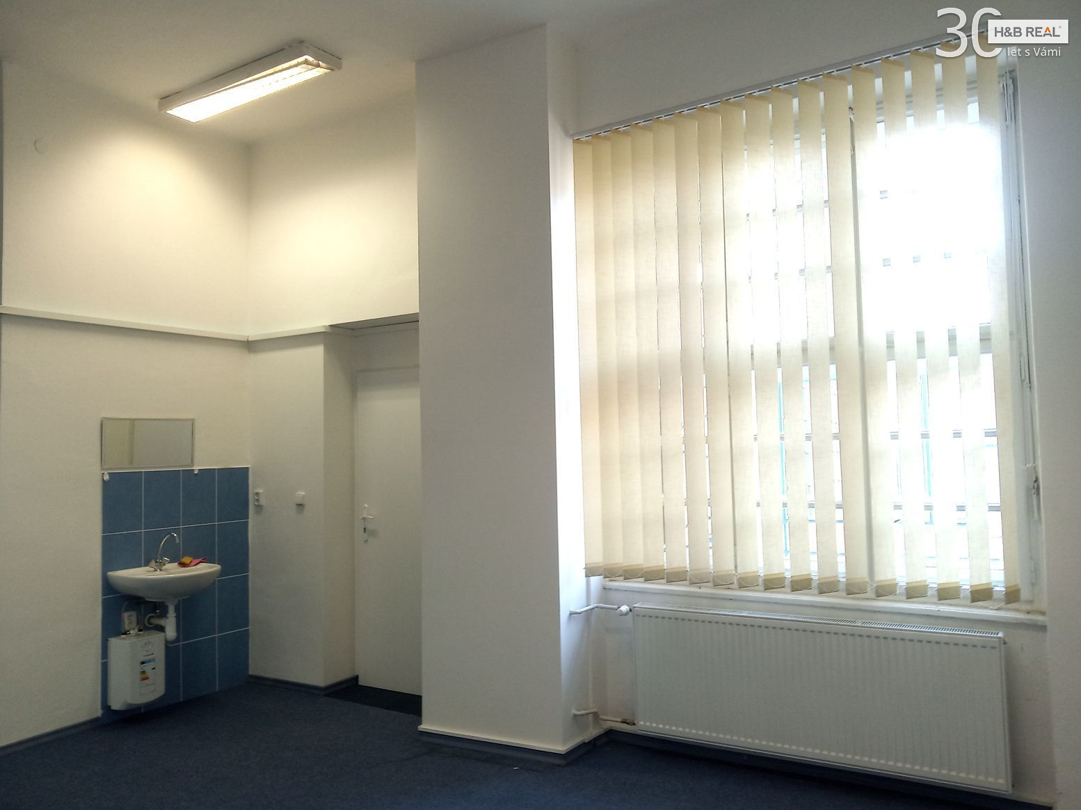 Pronájem kanceláře / ordinace (Hranice, 24+16 m2) - titulní obrázek--