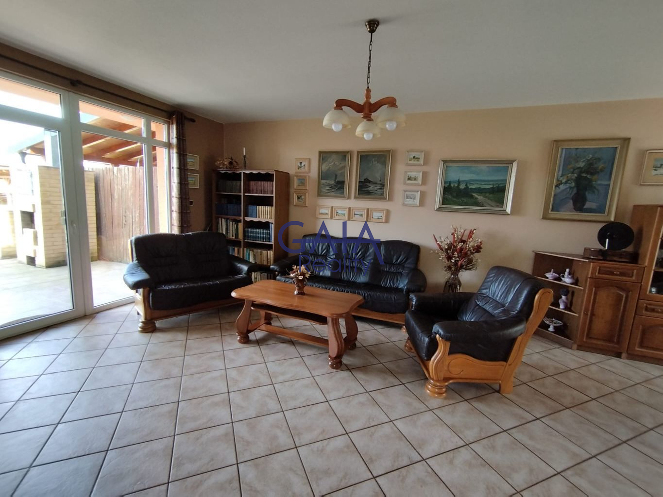 Dům u lesa, bazén, vlastní studna, dobrá dostupnost do Brna - obrázek č.3