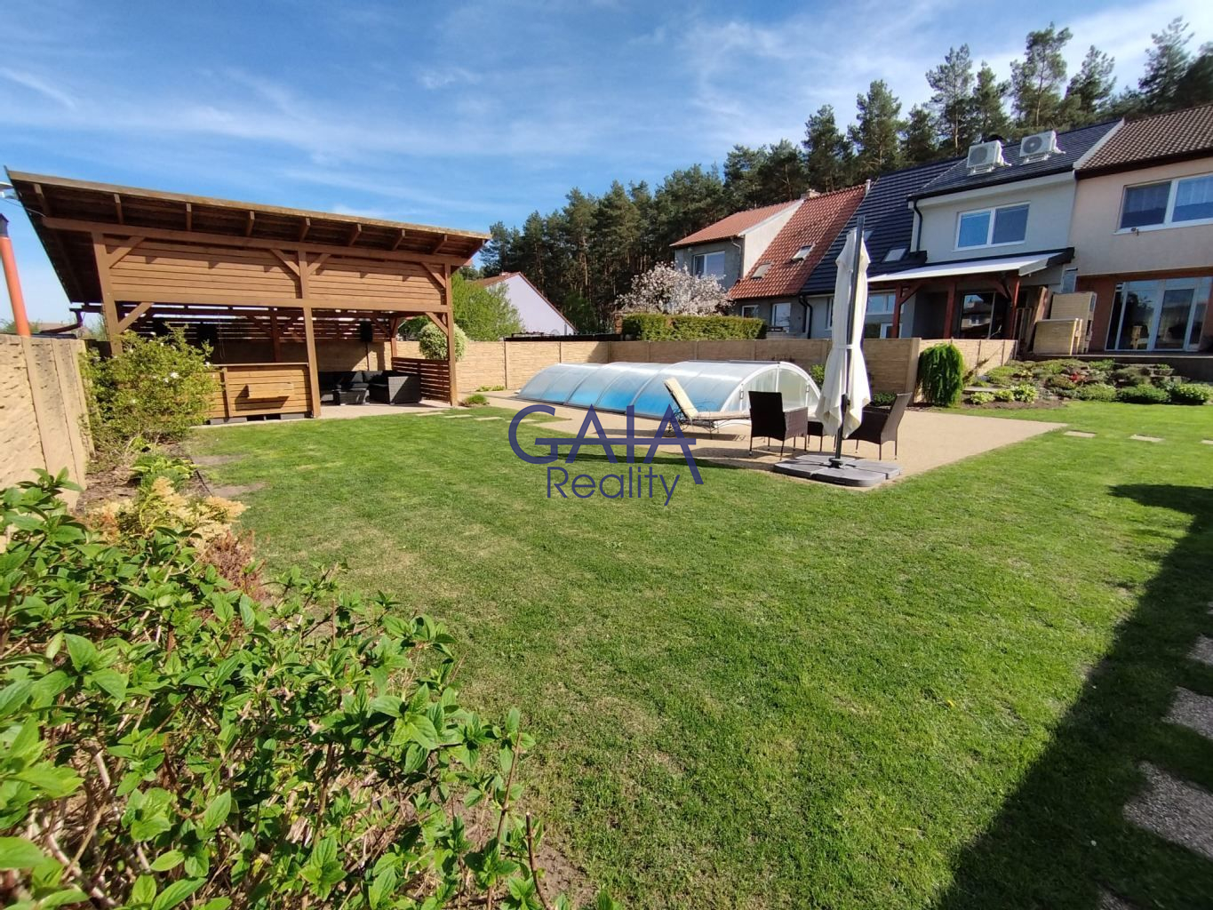 Dům u lesa, bazén, vlastní studna, dobrá dostupnost do Brna - obrázek č.25