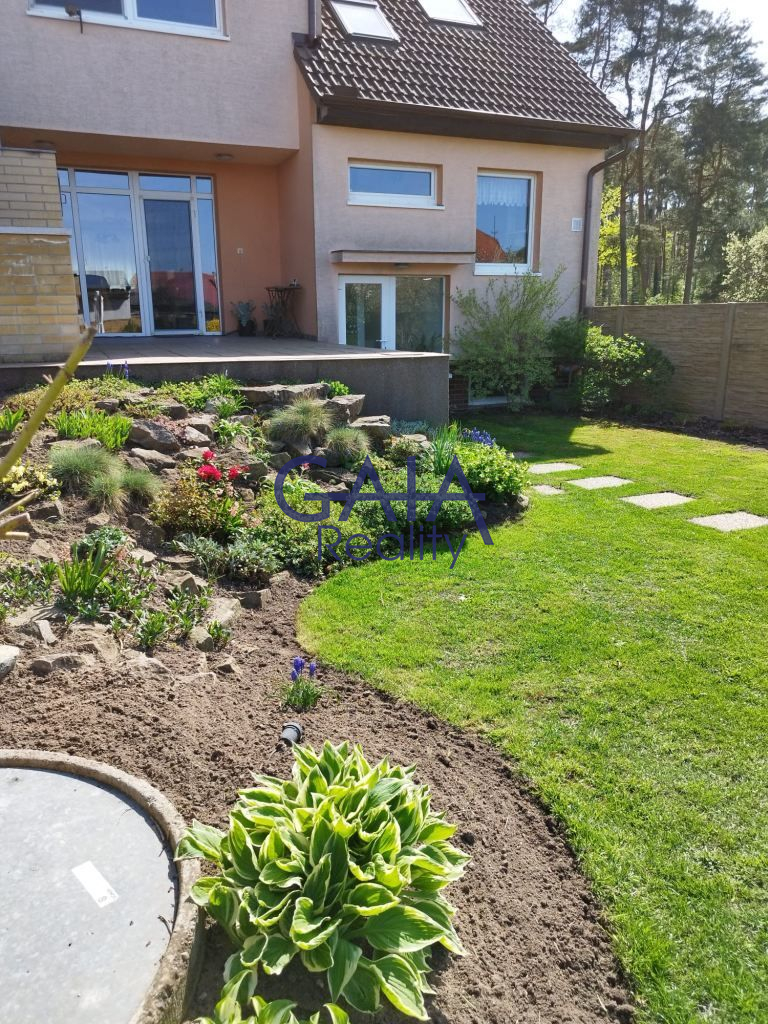 Dům u lesa, bazén, vlastní studna, dobrá dostupnost do Brna - obrázek č.26