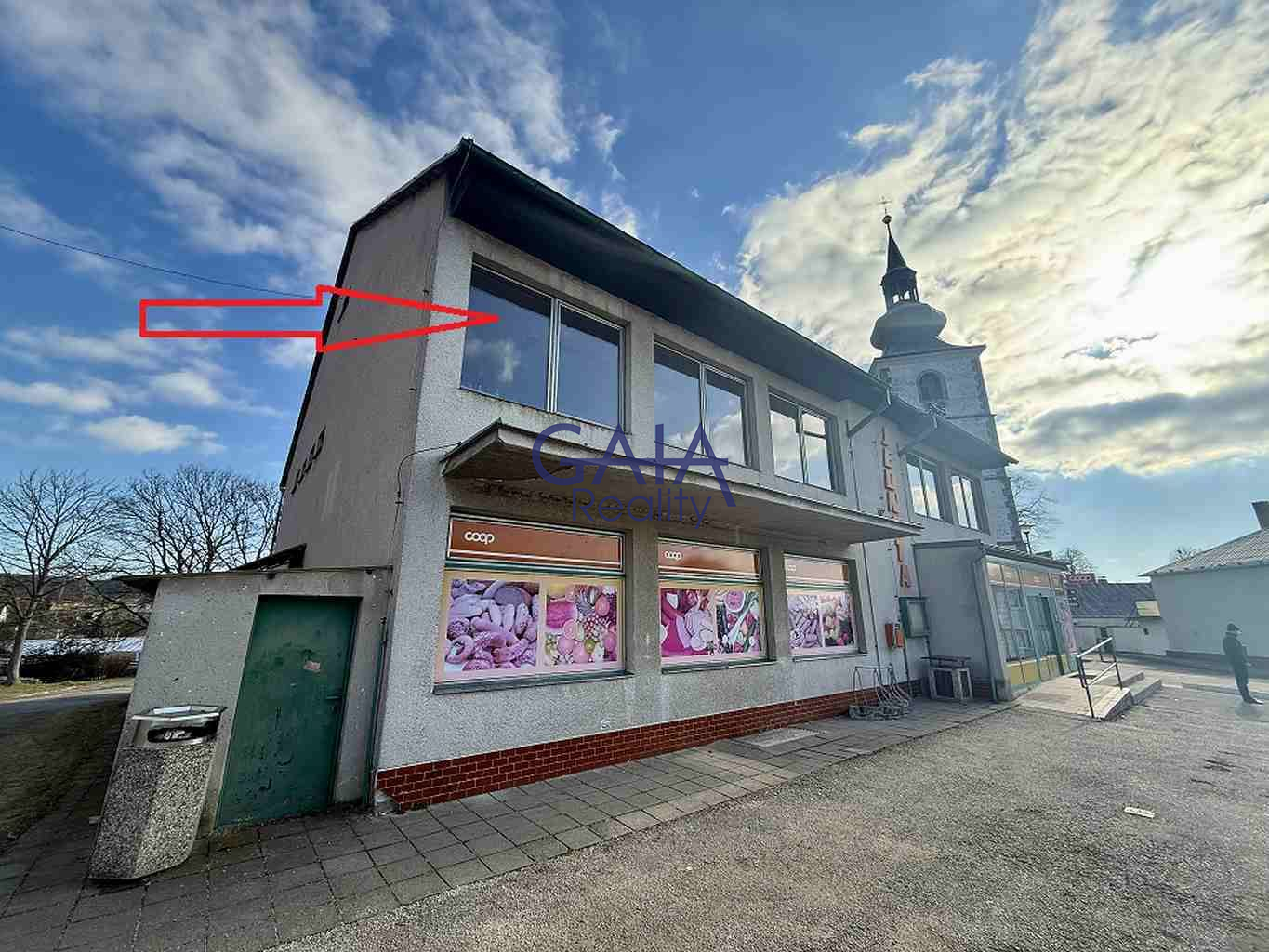 Investiční příležitost - nebyt. prostor s projektem na byty - titulní obrázek--