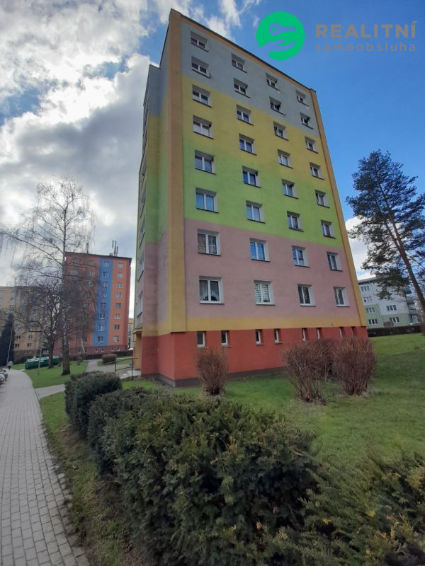 Prodám 3+1 v Nové Roli u Karlových Var - titulní obrázek--
