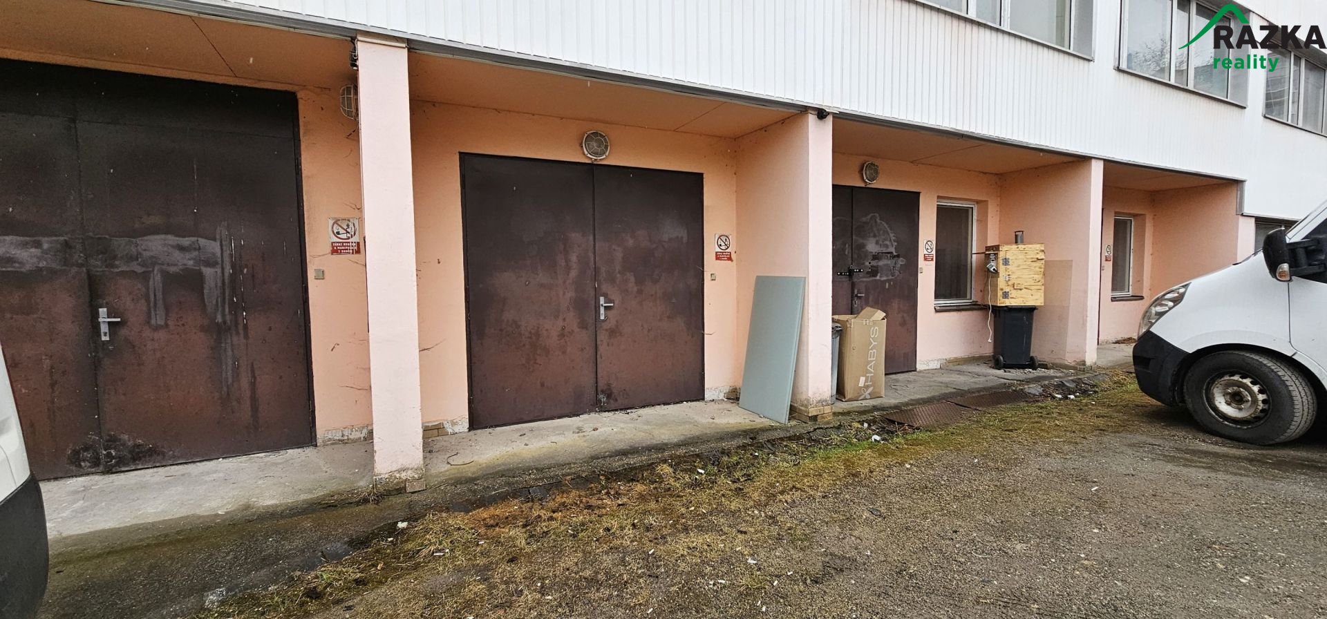 Garáž (31m2) Tachov, ul. Luční - titulní obrázek--