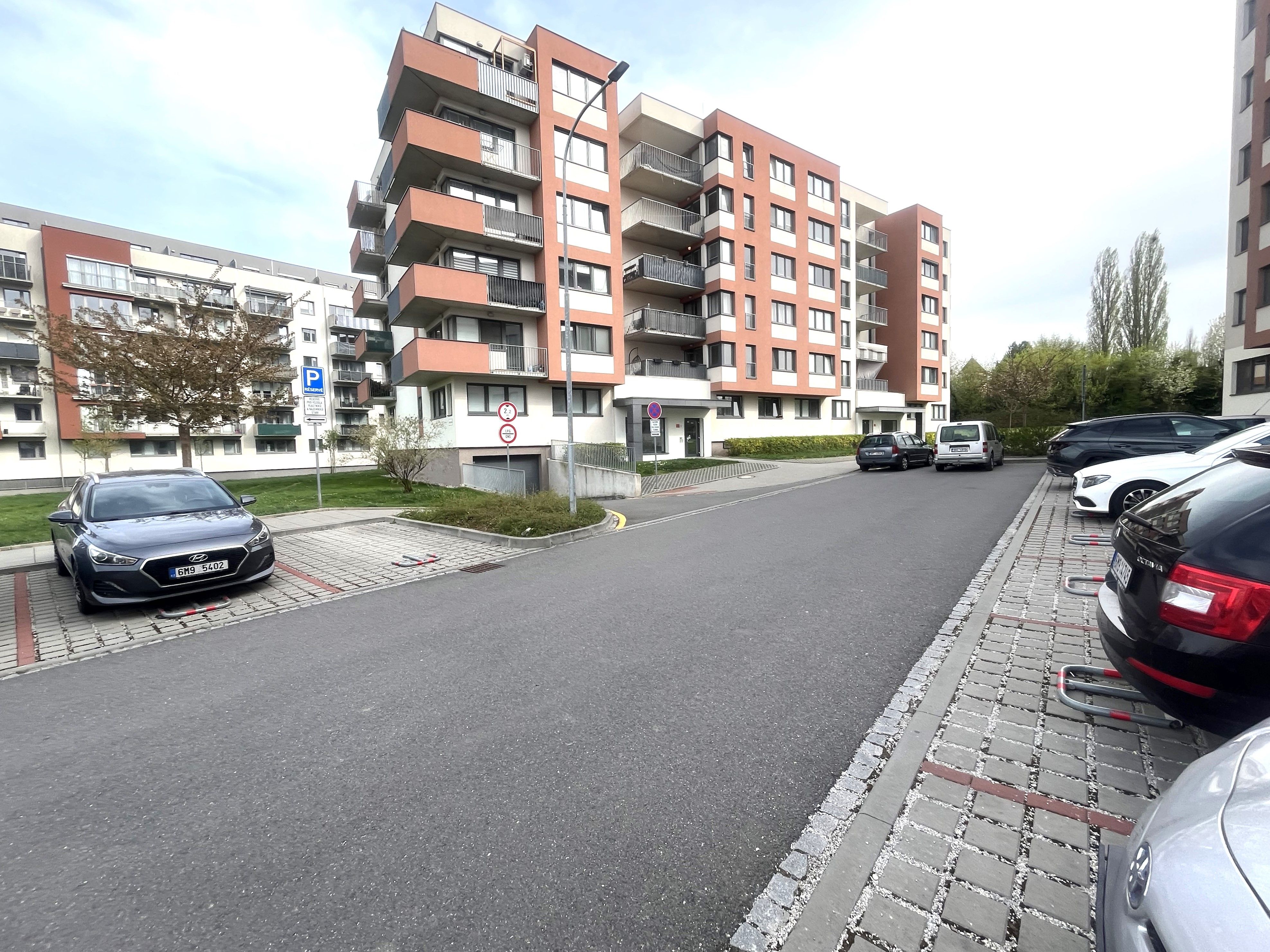 Pronájem venkovního stání v Olomouci, ul. Aloise Rašína - obrázek č.2