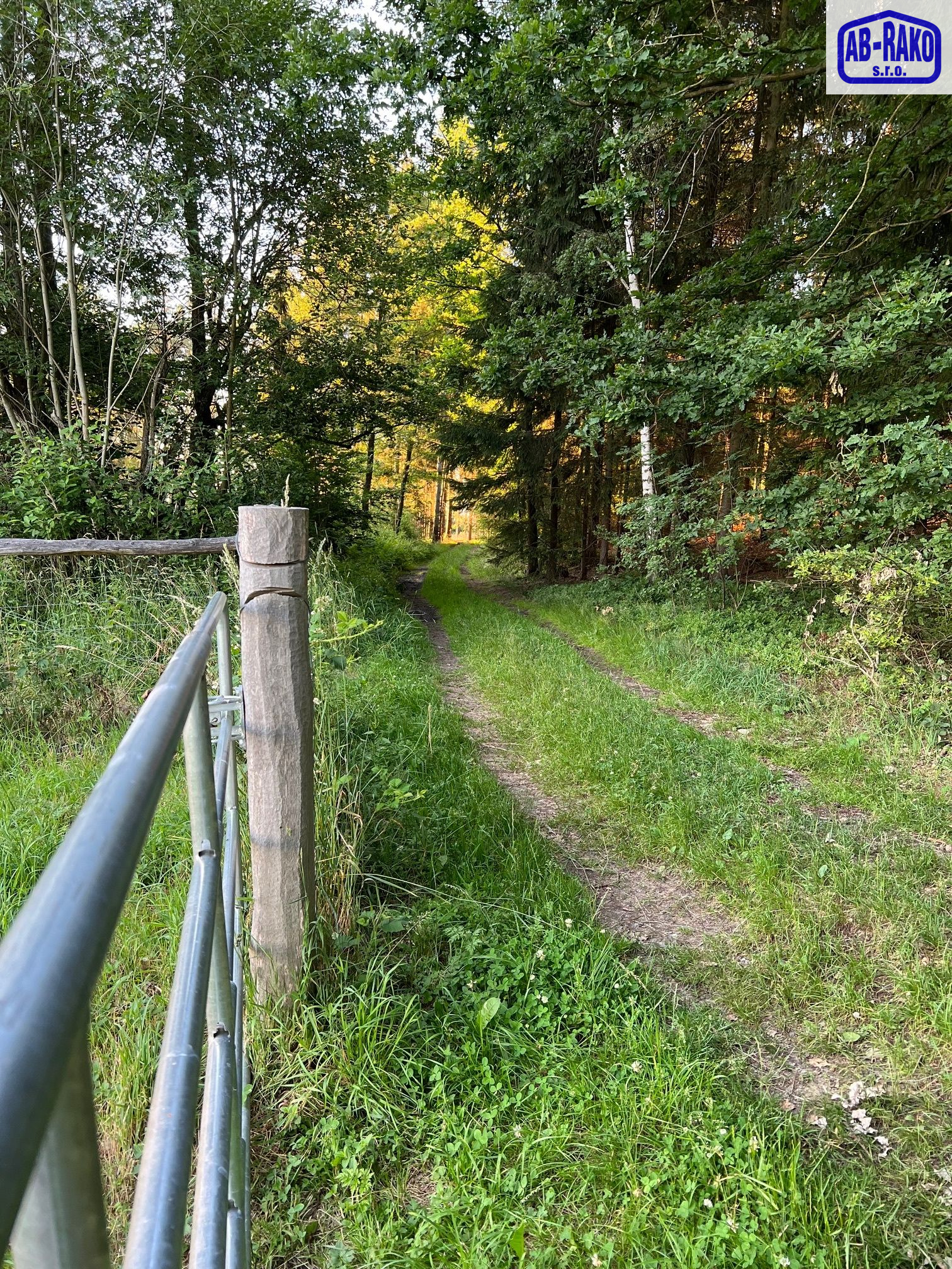 Jedinečný pozemek se základovou deskou na unikátním místě - obrázek č.19