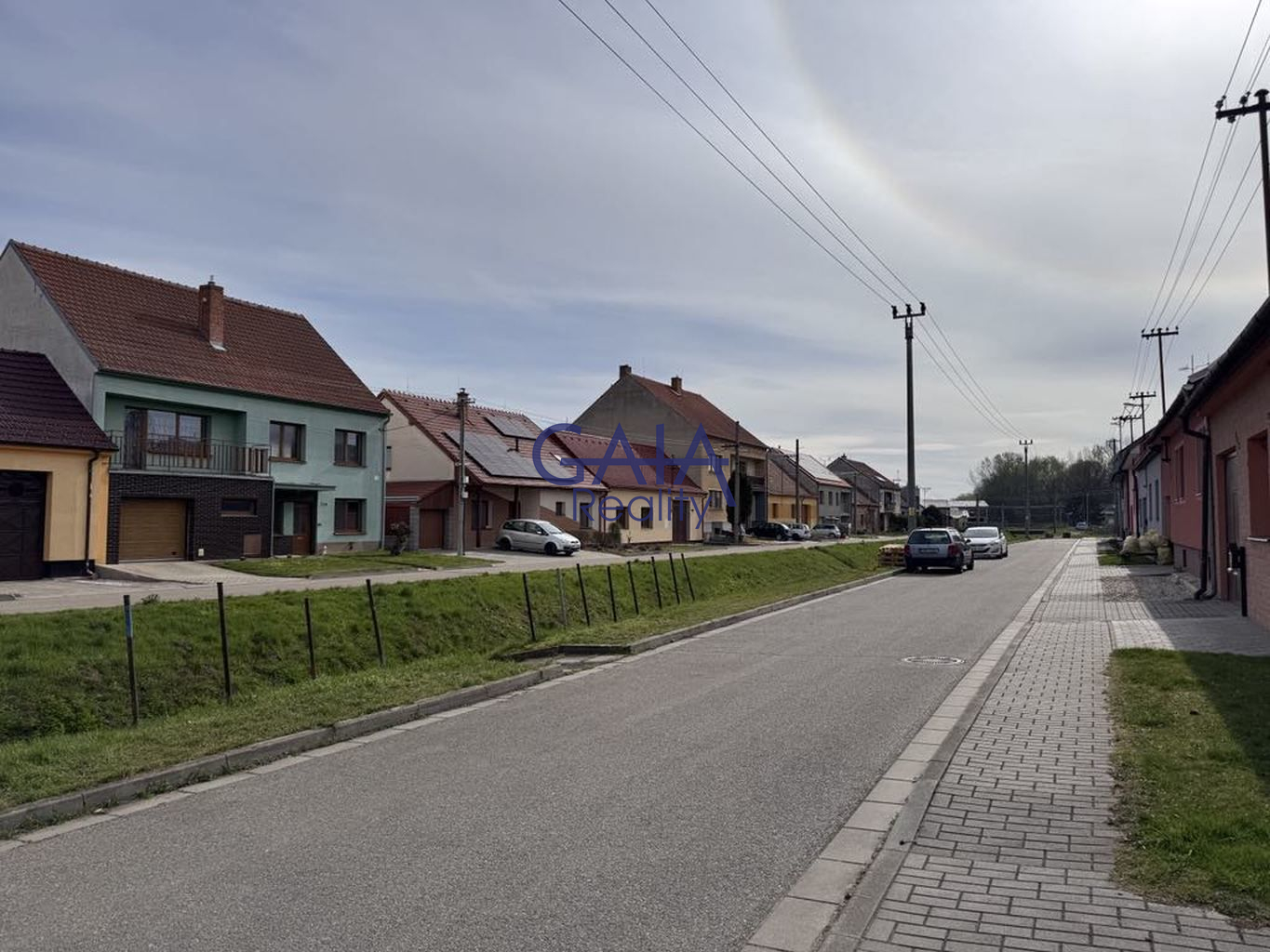 Rod. dům 4+2 se dvěma byt. jednotkami a velkou zahradou - obrázek č.24