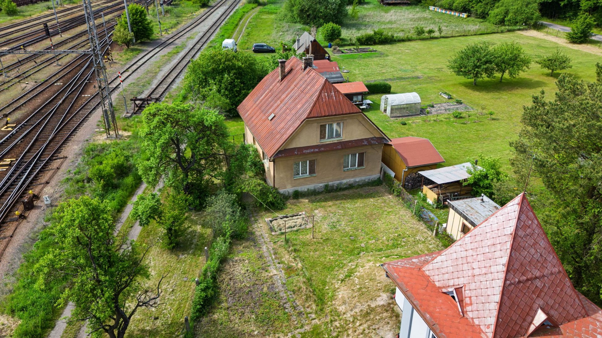 Prodej rodinného domu v Týništi nad Orlicí, ul. Za Drahou. - titulní obrázek--