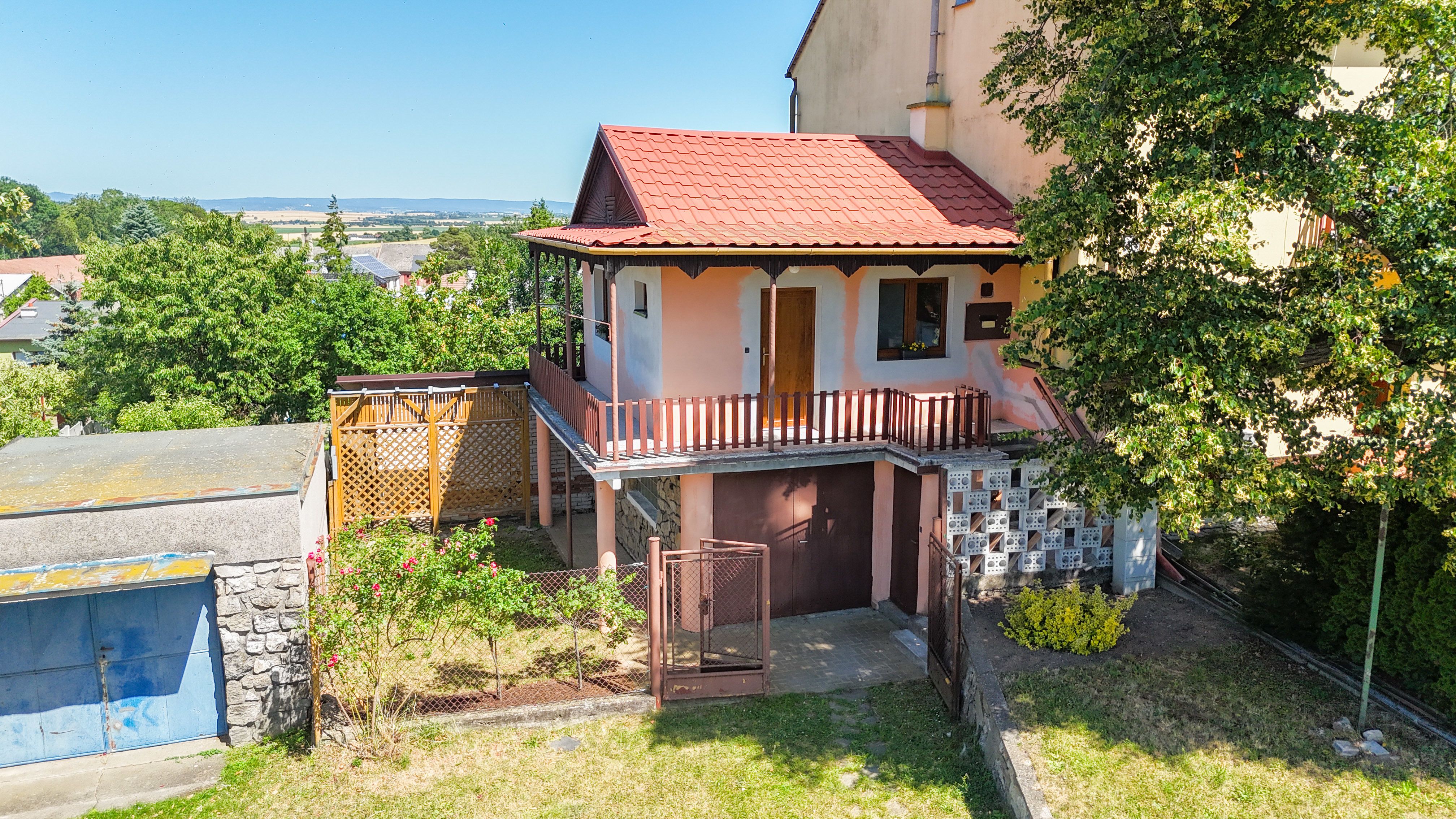 Prodej chaty 50 m2 v obci Drahanovice - titulní obrázek--