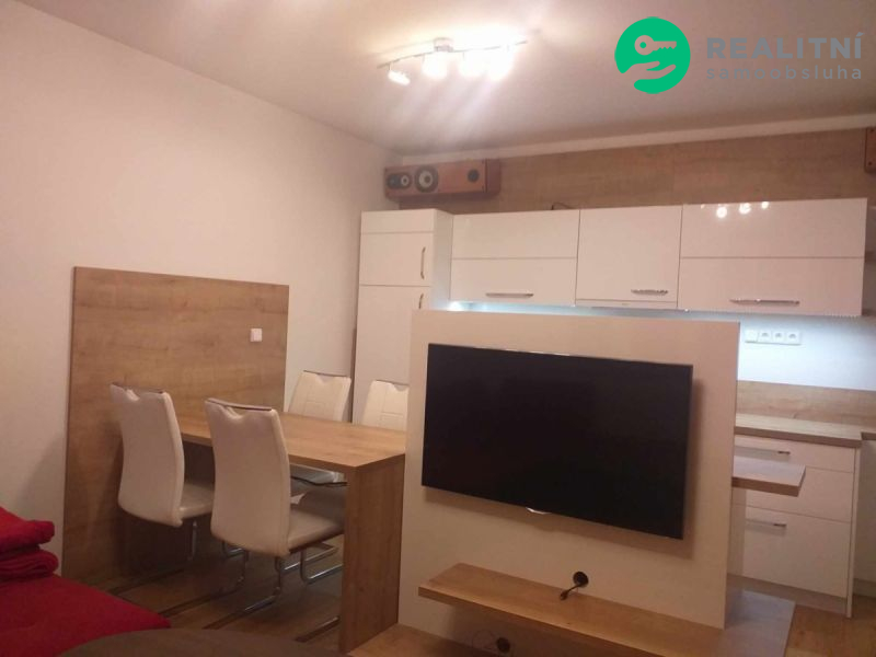 Prodej, byt 3+kk, 70 m2, Bozděchova, Hradec Králové - obrázek č.7