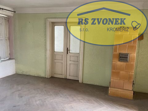 Prodej domu 3+1 Kostelec u Holešova - titulní obrázek--