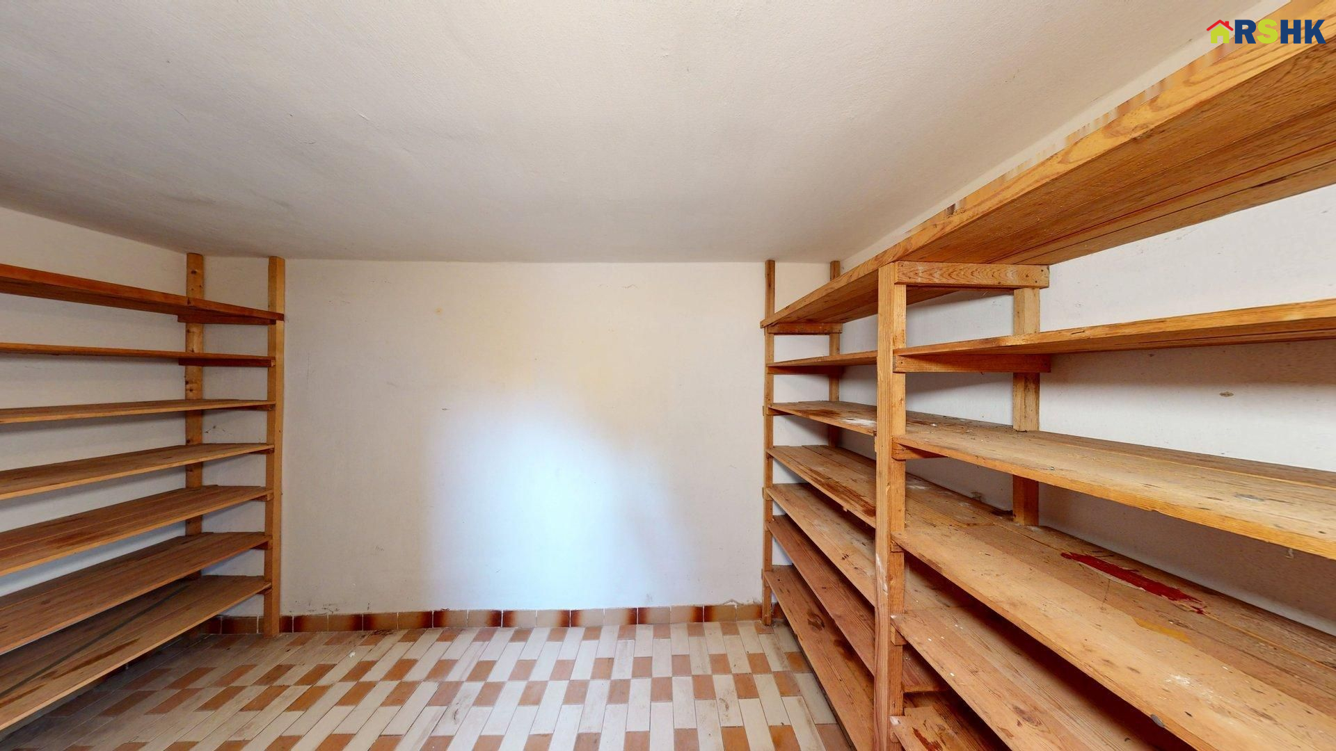 Prodej RD se zahradou na exkluzívním místě - obrázek č.21