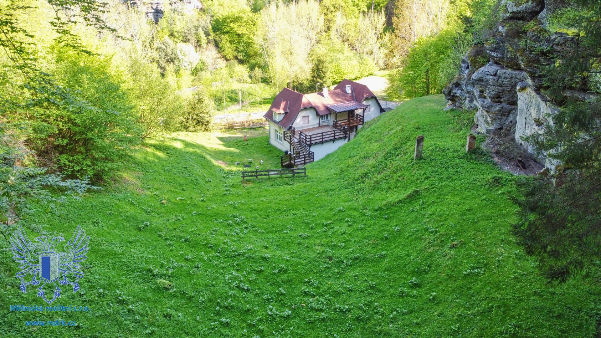 Prodej apartmánového domu Kokořínský důl - obrázek č.12