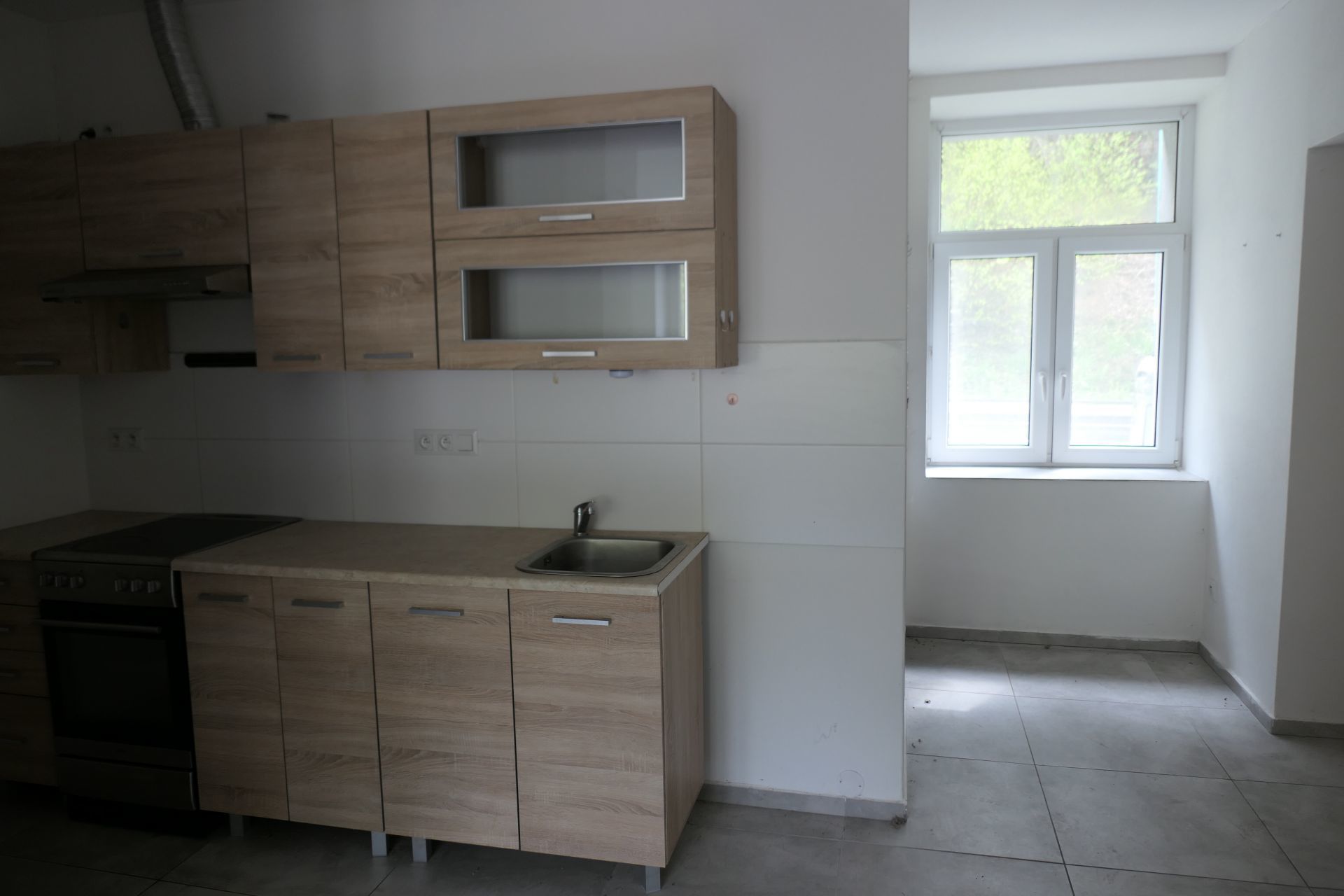 Bytový dům, Hronov, okres Náchod - obrázek č.17