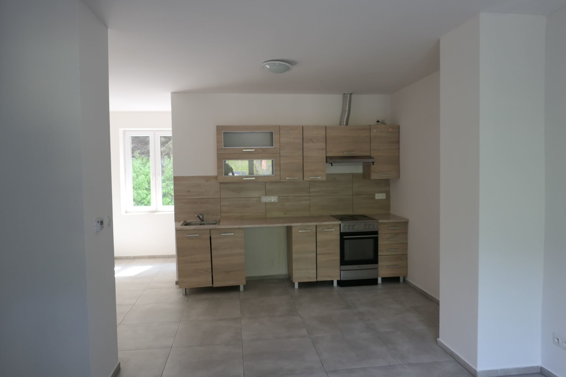 Bytový dům, Hronov, okres Náchod - obrázek č.20