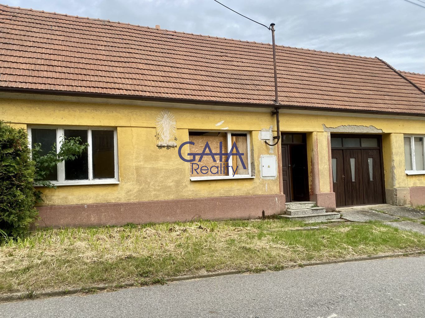 Prodej rodinného domu 3+1 v Ořechově - titulní obrázek--