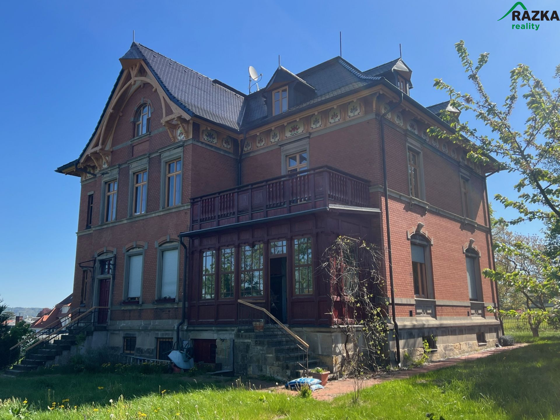 Prostorná a luxusně vybavená vila z 19. století Neugersdorf - obrázek č.2