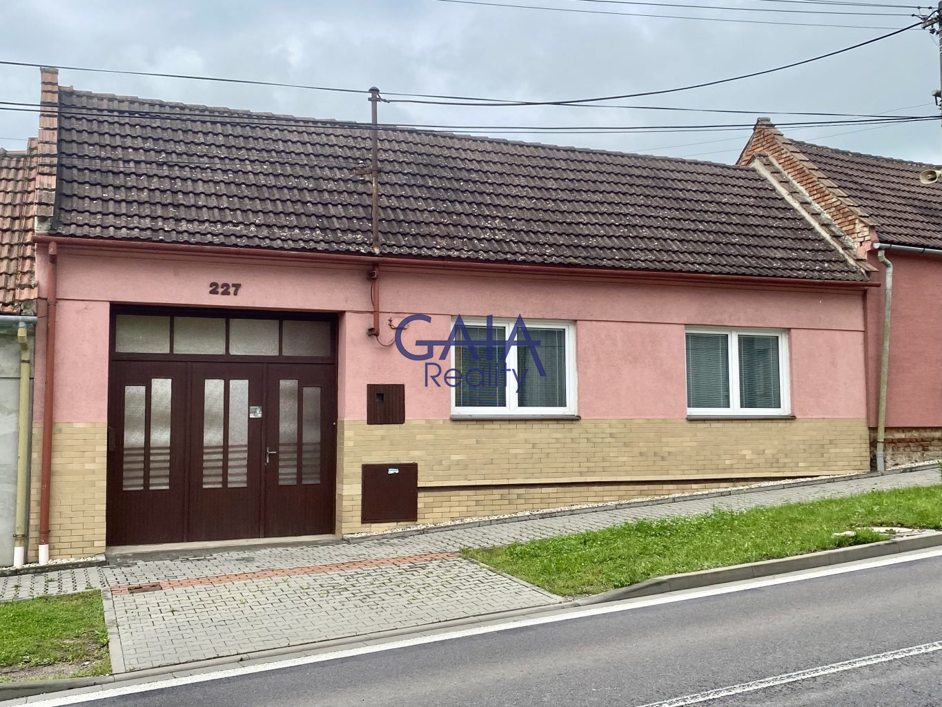 Prodej rodinného domu 3+1 ve Vlkoši - titulní obrázek--
