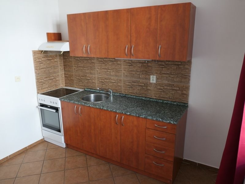 Pronájem bytu 2+kk, Náchod, Husovo náměstí - titulní obrázek--