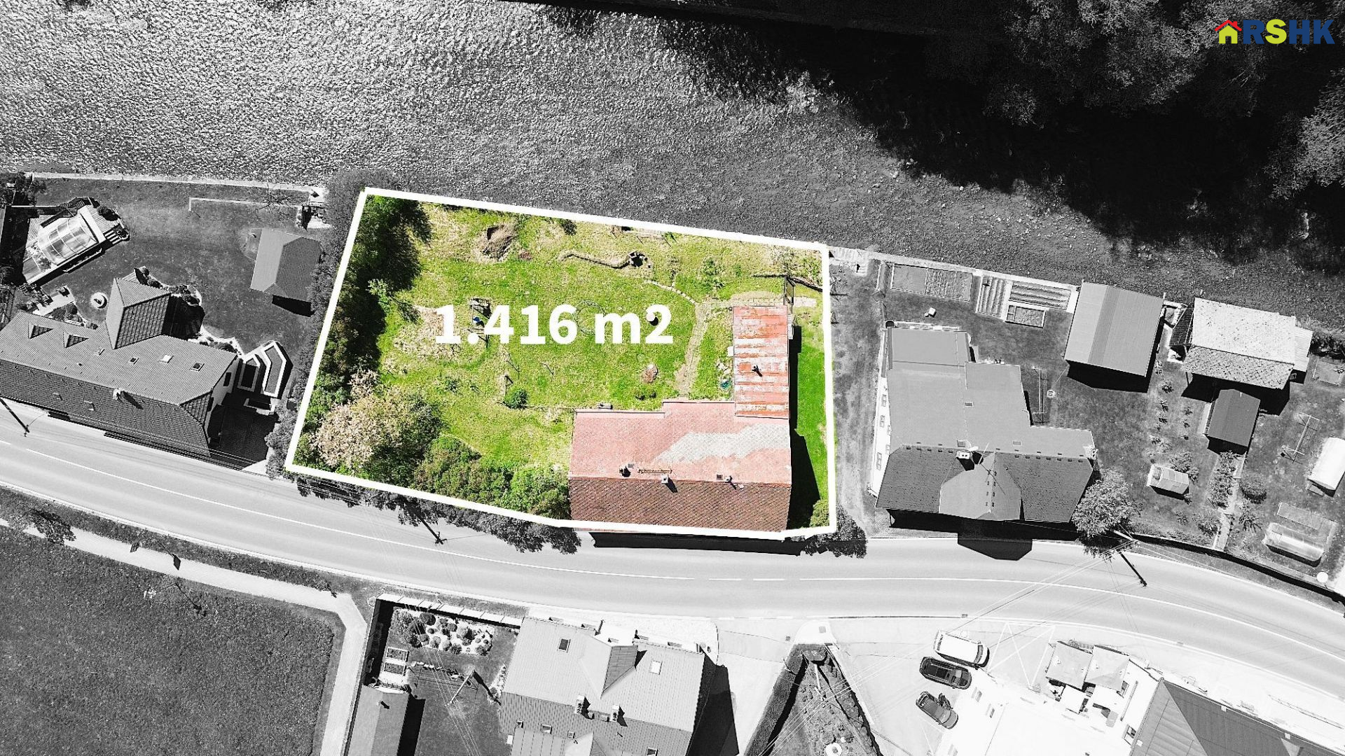 Prodej RD k rekonstrukci, Suchovršice, pozemek 1.416 m2 - obrázek č.2