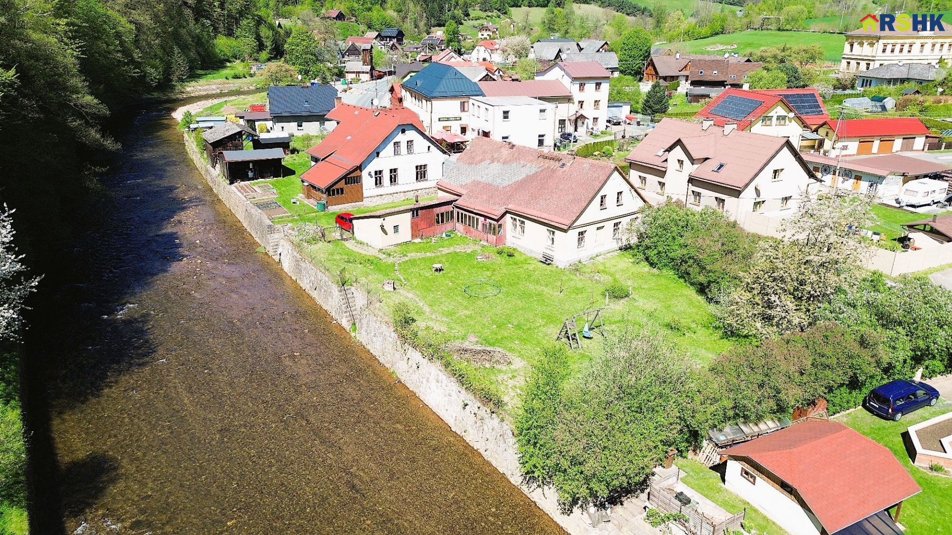 Prodej RD k rekonstrukci, Suchovršice, pozemek 1.416 m2 - obrázek č.6