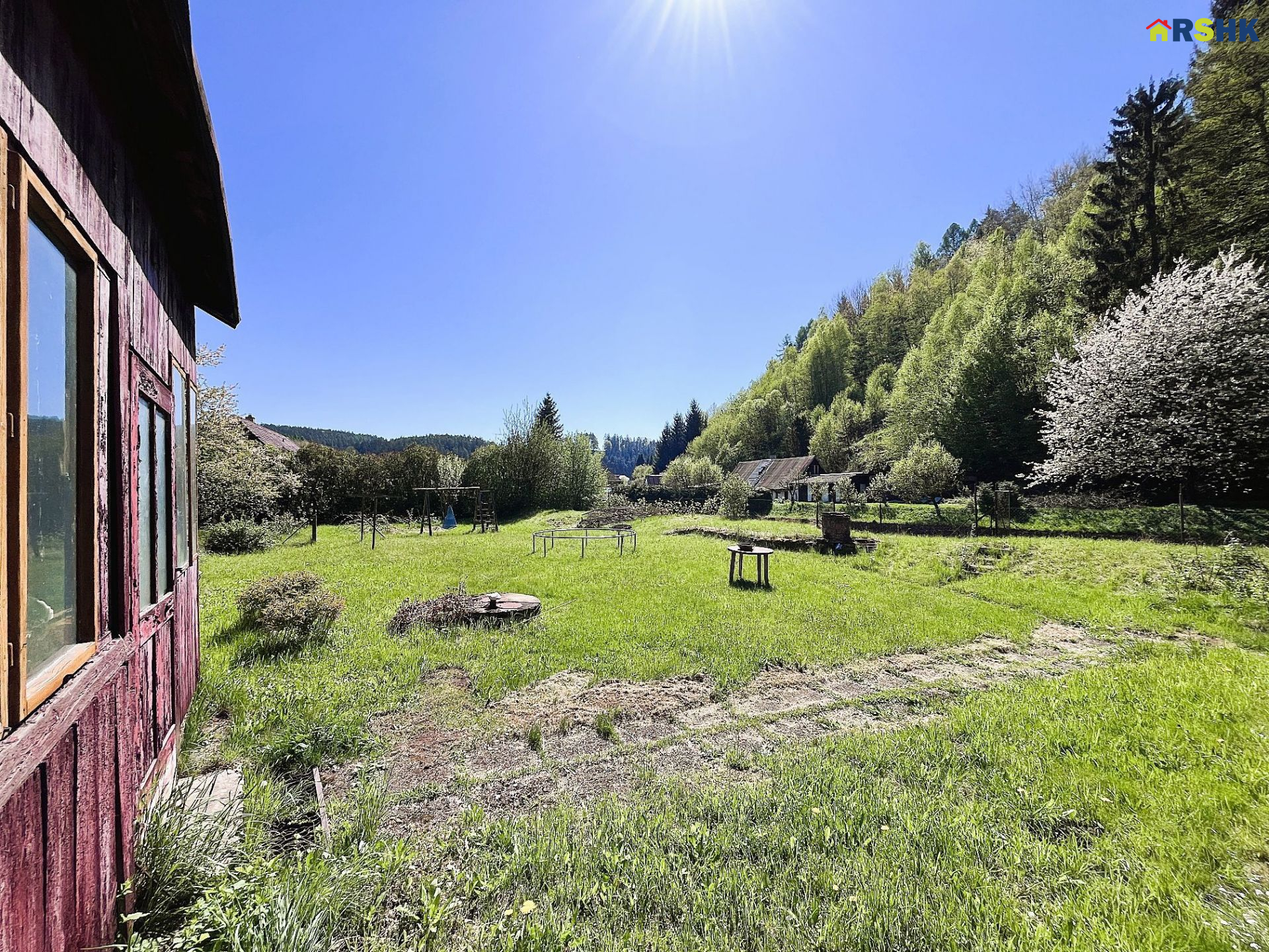 Prodej RD k rekonstrukci, Suchovršice, pozemek 1.416 m2 - obrázek č.11
