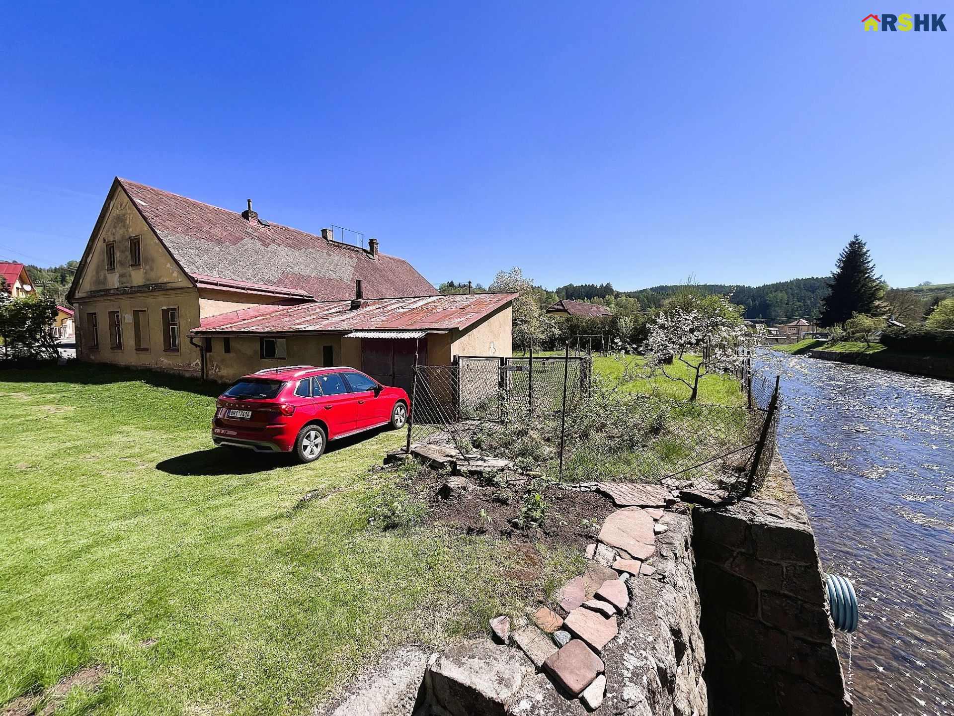 Prodej RD k rekonstrukci, Suchovršice, pozemek 1.416 m2 - obrázek č.16