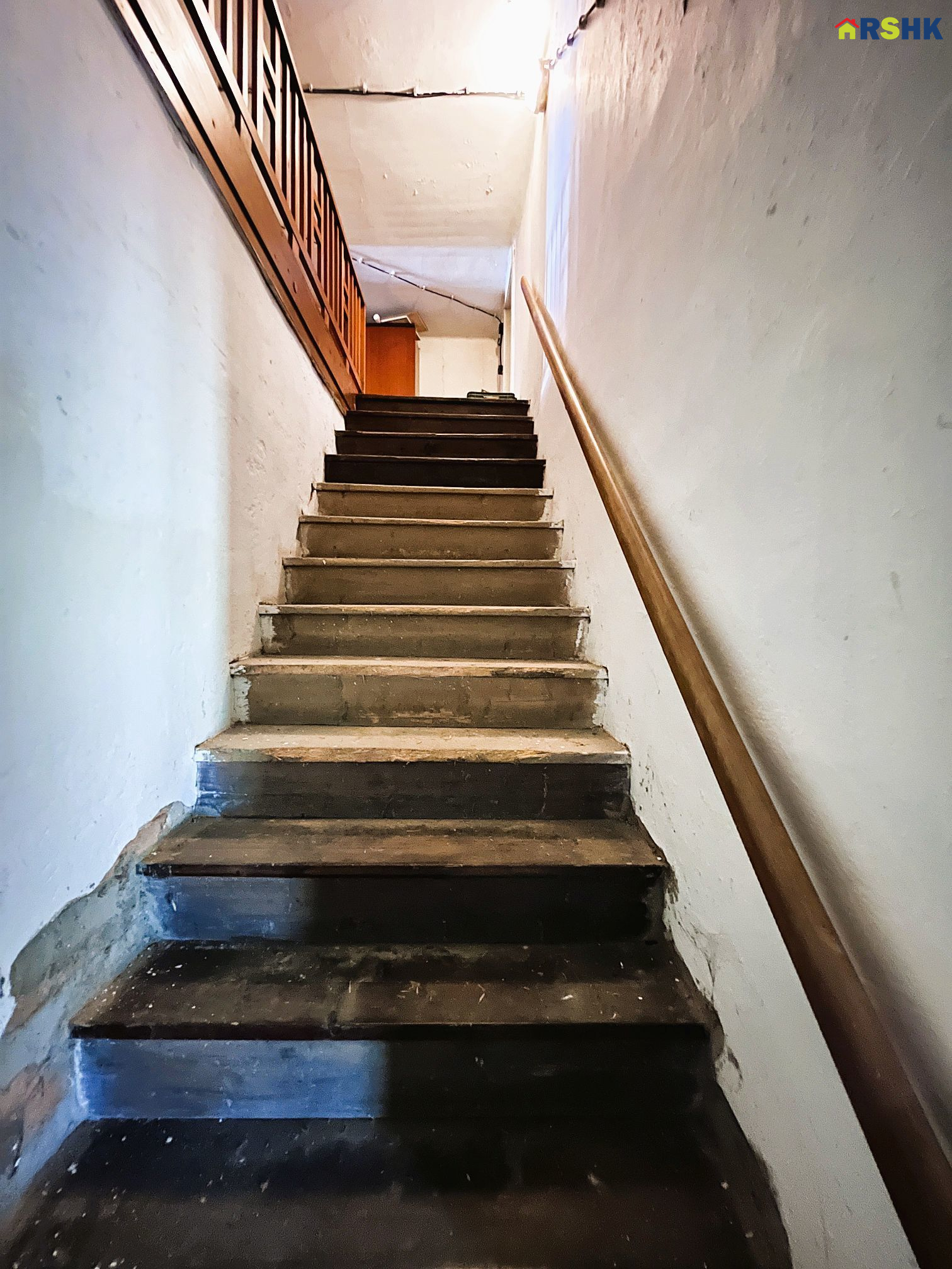Prodej RD k rekonstrukci, Suchovršice, pozemek 1.416 m2 - obrázek č.20
