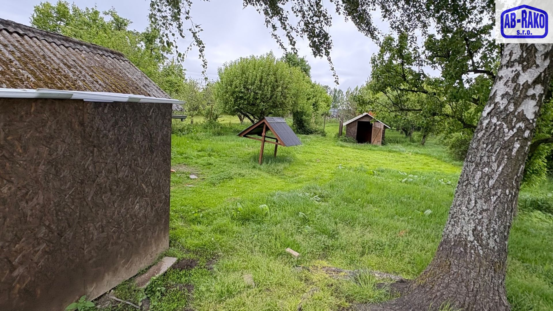 ZASTAVITELNÝ pozemek se zahradou na okraji Kunžaku - obrázek č.2