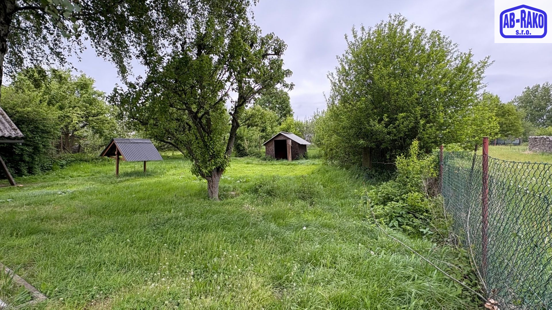 ZASTAVITELNÝ pozemek se zahradou na okraji Kunžaku - obrázek č.5