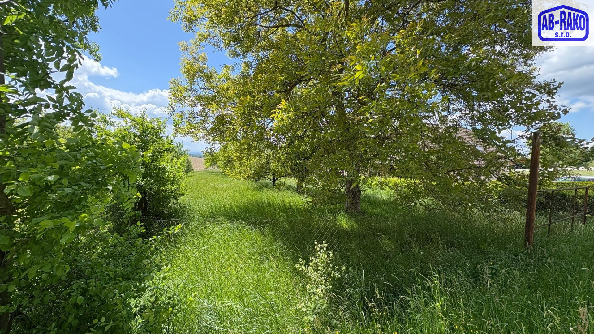 Zahrada s možností výstavby RD na vyhlídkovém místě Pleší - obrázek č.3